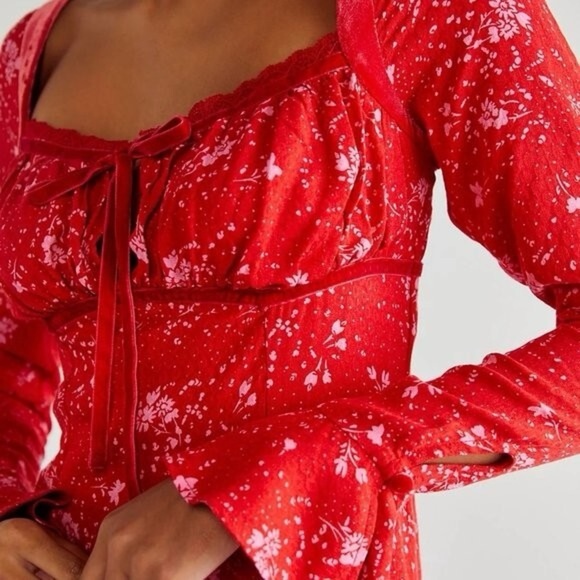 🔆 Free People Tess Floral Velvet Trim Long Sleeve Mini Dress, X-Small - Picture 2 of 6